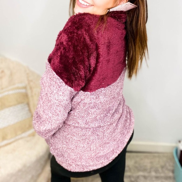 Half zip pullover sweater with kangaroo pocket - burgundy - Picture 2 of 11